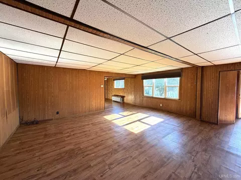 Living - 749 Michigan, Ishpeming, MI 49849 photo 4 of 6