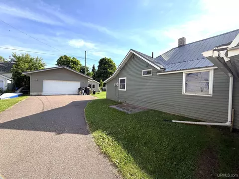 Exterior - 749 Michigan, Ishpeming, MI 49849 photo 7 of 8