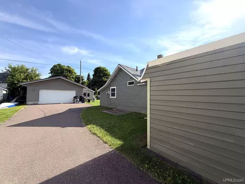 Exterior - 749 Michigan, Ishpeming, MI 49849 photo 6 of 8