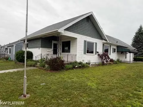 1303 23rd, Port Huron, MI 48060