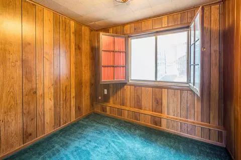 Bedroom - 1276 E Long Lk, Harrison, MI 48625 photo 2 of 3