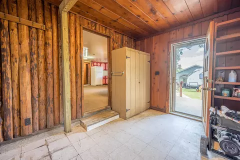 Entry Way - 1276 E Long Lk, Harrison, MI 48625 photo 1 of 3