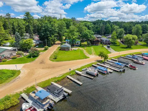 View/Area - 1276 E Long Lk, Harrison, MI 48625 photo 6 of 16