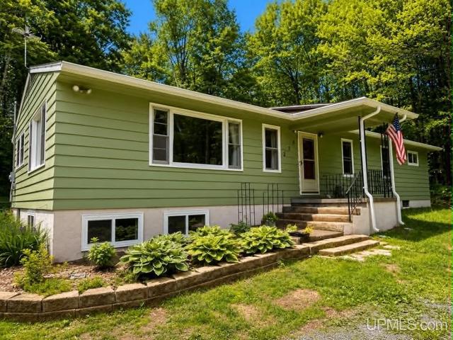 2393 Center, Marquette, MI 49855