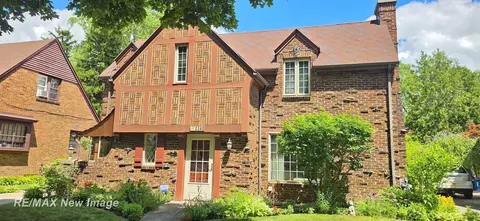 2240 Delaware, Saginaw, MI 48602