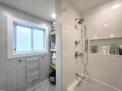 Bath - 14337 Ivanhoe, Warren, MI 48088 photo 3 of 5