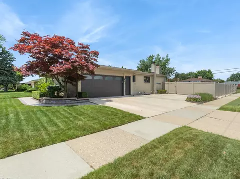 Exterior - 14337 Ivanhoe, Warren, MI 48088 photo 10 of 13