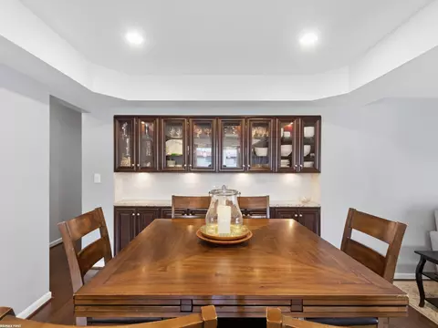 Dining - 14337 Ivanhoe, Warren, MI 48088 photo 1 of 2