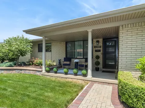 Exterior - 14337 Ivanhoe, Warren, MI 48088 photo 4 of 13