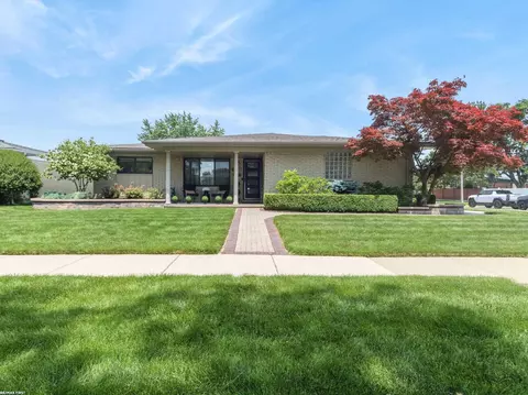 14337 Ivanhoe, Warren, MI 48088