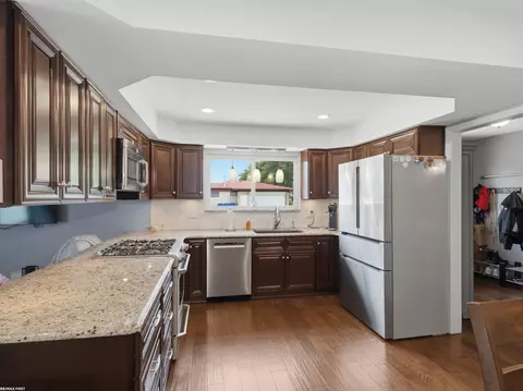 Kitchen - 14337 Ivanhoe, Warren, MI 48088 photo 2 of 2