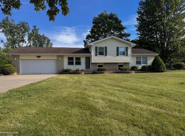 7894 Lantern, Almont, MI 48003
