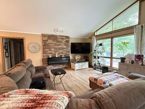 Living - 1865 Bye Way, Gladwin, MI 48624 photo 1 of 7