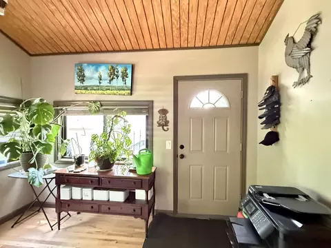 Entry Way - 1865 Bye Way, Gladwin, MI 48624 photo 2 of 2