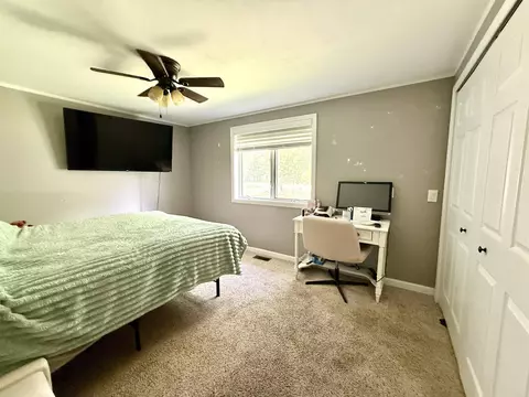 Bedroom - 1865 Bye Way, Gladwin, MI 48624 photo 7 of 9