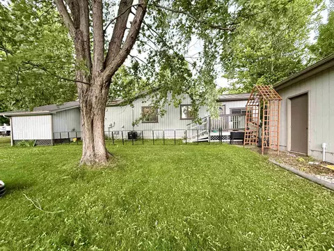 Exterior - 1865 Bye Way, Gladwin, MI 48624 photo 10 of 12