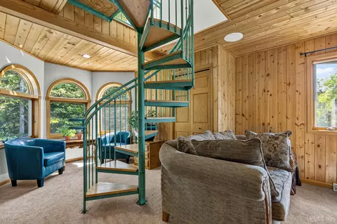 Living - 9477 Goodell, Eagle Harbor, MI 49950 photo 4 of 6