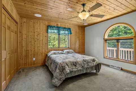 Bedroom - 9477 Goodell, Eagle Harbor, MI 49950 photo 5 of 10
