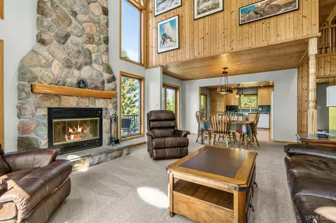 Living - 9477 Goodell, Eagle Harbor, MI 49950 photo 2 of 6