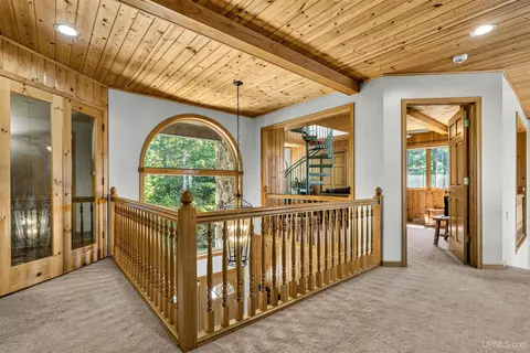 Entry Way - 9477 Goodell, Eagle Harbor, MI 49950 photo 7 of 11