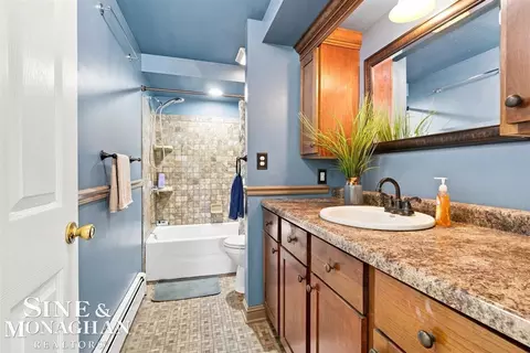 Bath - 500 S 4th, Saint Clair, MI 48079 photo 1 of 2