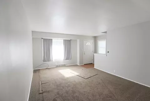 4629 Milton, Flint, MI 48507 photo 4