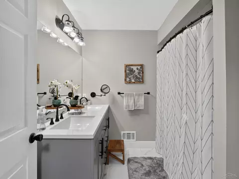 Bath - 4514 W Salisbury, Gladwin, MI 48624 photo 1 of 4