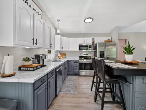 Kitchen - 4514 W Salisbury, Gladwin, MI 48624 photo 3 of 5