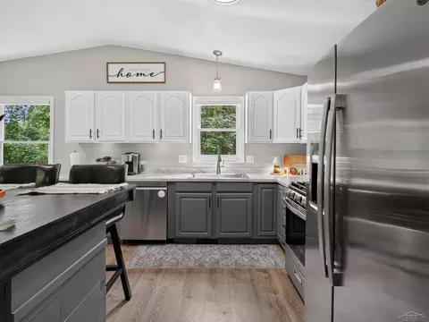 Kitchen - 4514 W Salisbury, Gladwin, MI 48624 photo 4 of 5