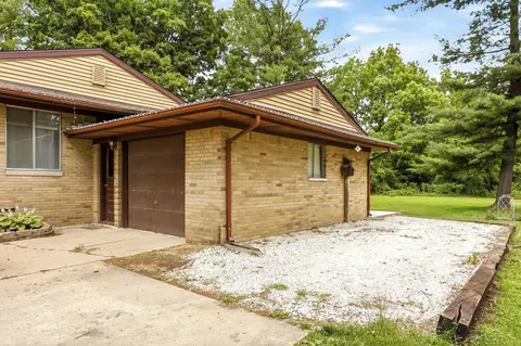 Exterior - 335 Walnut, Mount Morris, MI 48458 photo 3 of 12