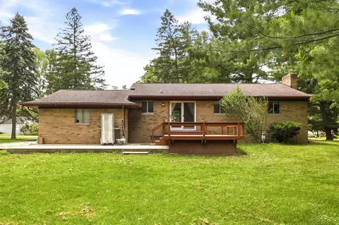 Exterior - 335 Walnut, Mount Morris, MI 48458 photo 6 of 12