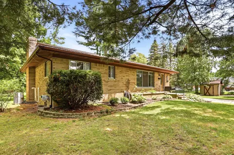 Exterior - 335 Walnut, Mount Morris, MI 48458 photo 1 of 12