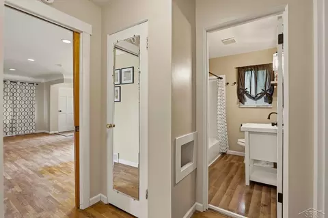 Entry Way - 335 Walnut, Mount Morris, MI 48458 photo 3 of 3