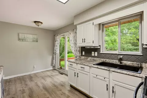Kitchen - 335 Walnut, Mount Morris, MI 48458 photo 3 of 3