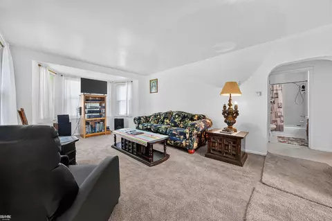 Living - 4460 Taft, Clay, MI 48001 photo 2 of 4