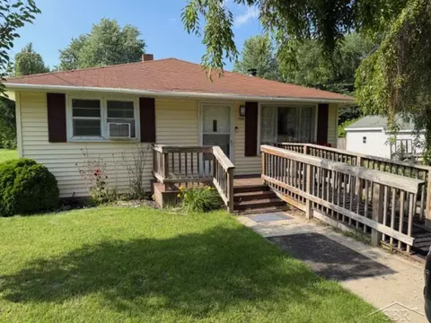 Exterior - 15696 Gratiot, Hemlock, MI 48626 photo 2 of 7