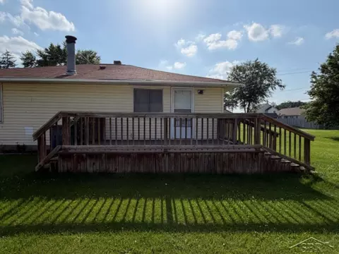Exterior - 15696 Gratiot, Hemlock, MI 48626 photo 5 of 7