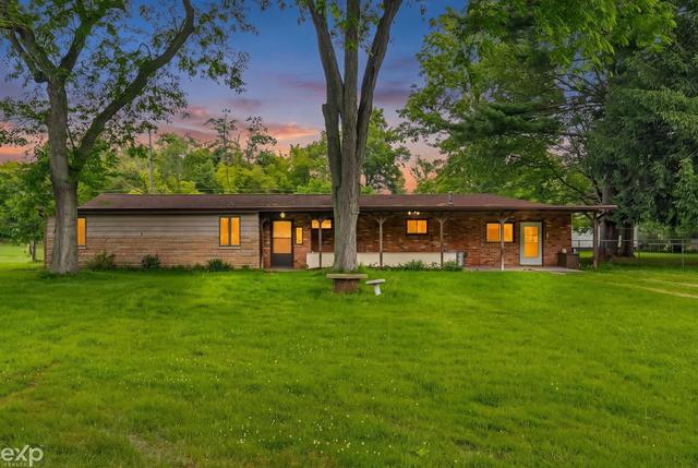 6406 Lapeer, Clyde, MI 48049