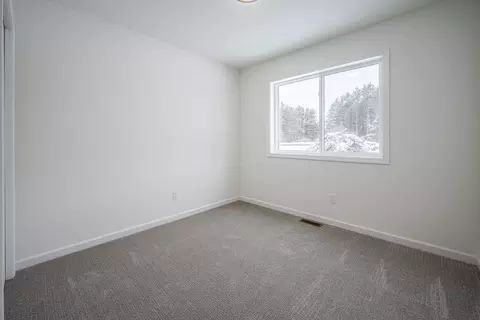 Bedroom - 1208 Pheasant Run, Gladwin, MI 48624 photo 9 of 10