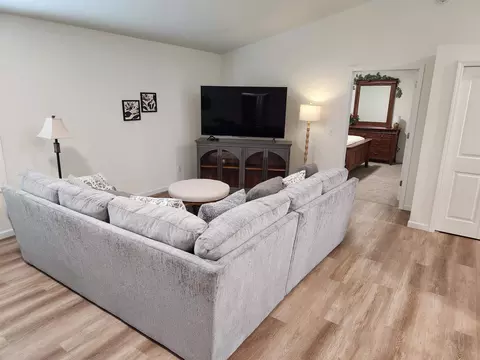 Living - 1208 Pheasant Run, Gladwin, MI 48624 photo 1 of 7