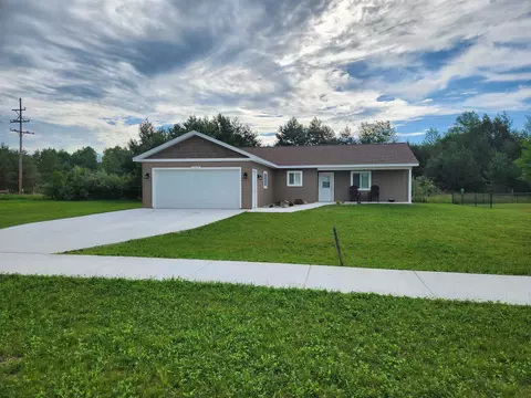 Exterior - 1208 Pheasant Run, Gladwin, MI 48624 photo 2 of 9