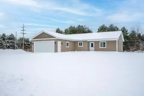 Exterior - 1208 Pheasant Run, Gladwin, MI 48624 photo 5 of 9
