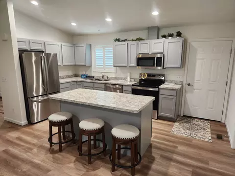 Kitchen - 1208 Pheasant Run, Gladwin, MI 48624 photo 1 of 6