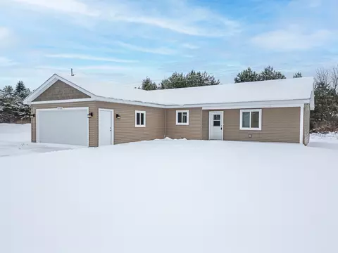 Exterior - 1208 Pheasant Run, Gladwin, MI 48624 photo 4 of 9