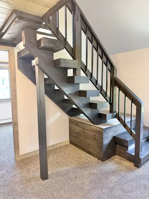 Entry Way - 1504 Putnam, Wakefield, MI 49968 photo 3 of 4