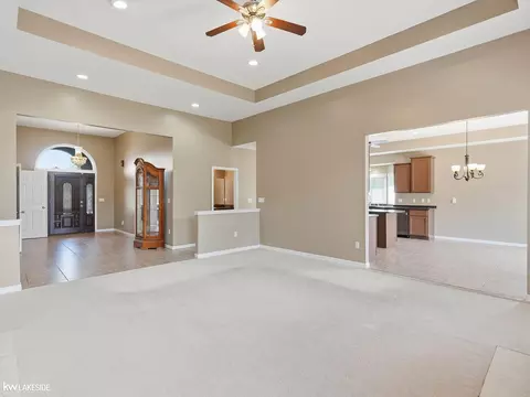 Living - 15408 Prentice, Macomb, MI 48042 photo 3 of 5