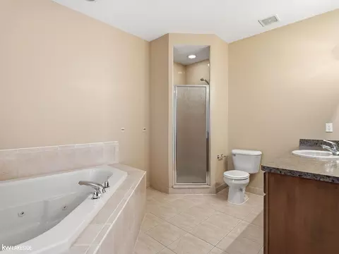 Bath - 15408 Prentice, Macomb, MI 48042 photo 3 of 7
