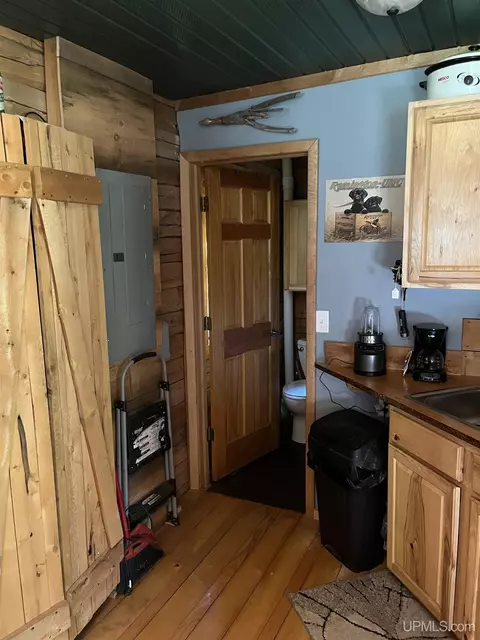 5925 Tasson, Ishpeming, MI 49849 photo 25