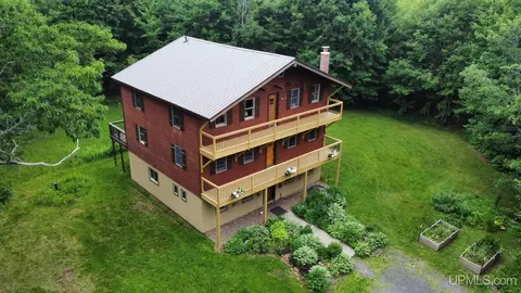 21123 Broemer, Chassell, MI 49916