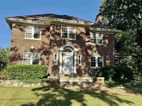 654 First, Owosso, MI 48867 photo 2